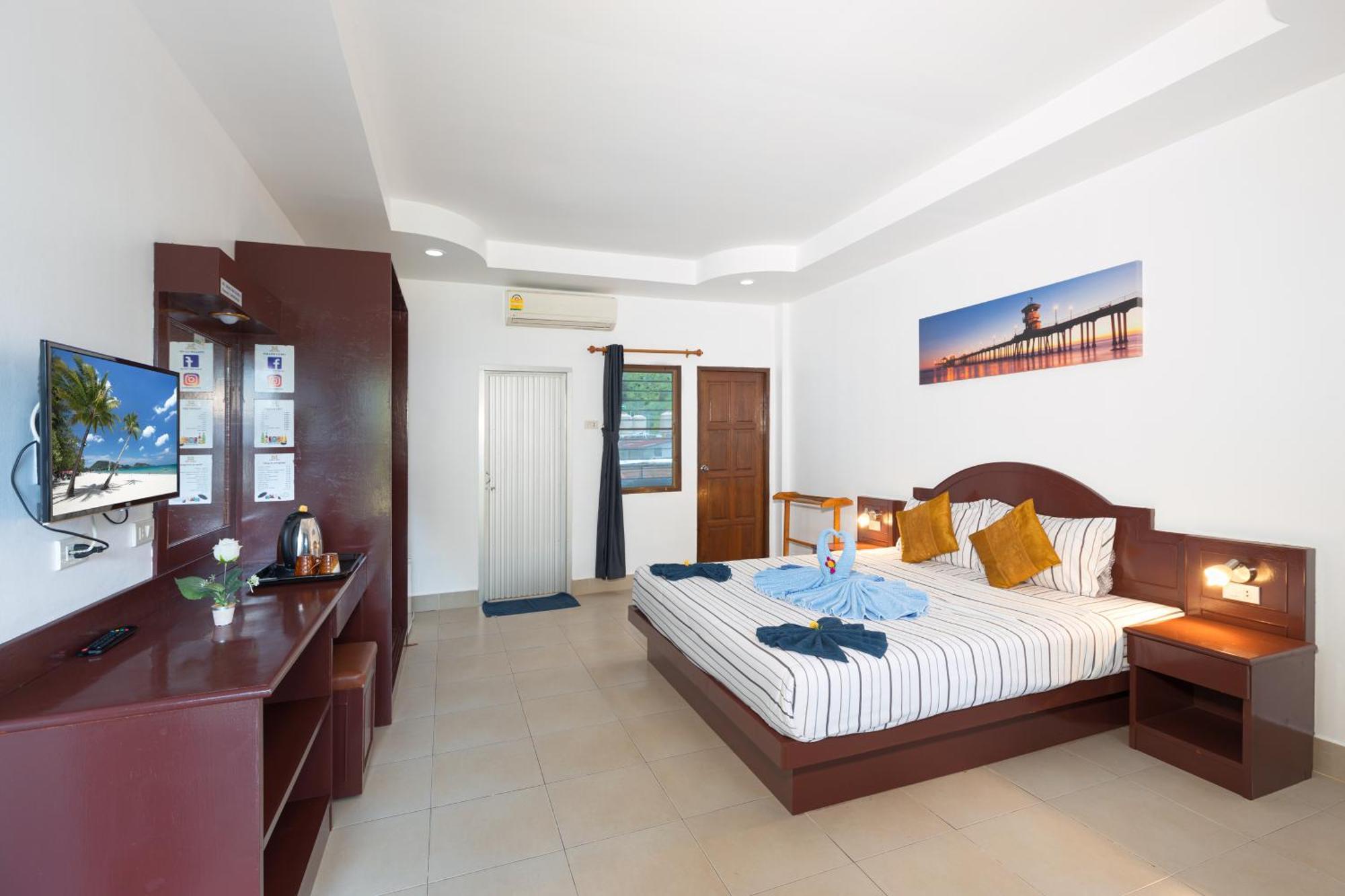 Отель Grand View Patong Экстерьер фото